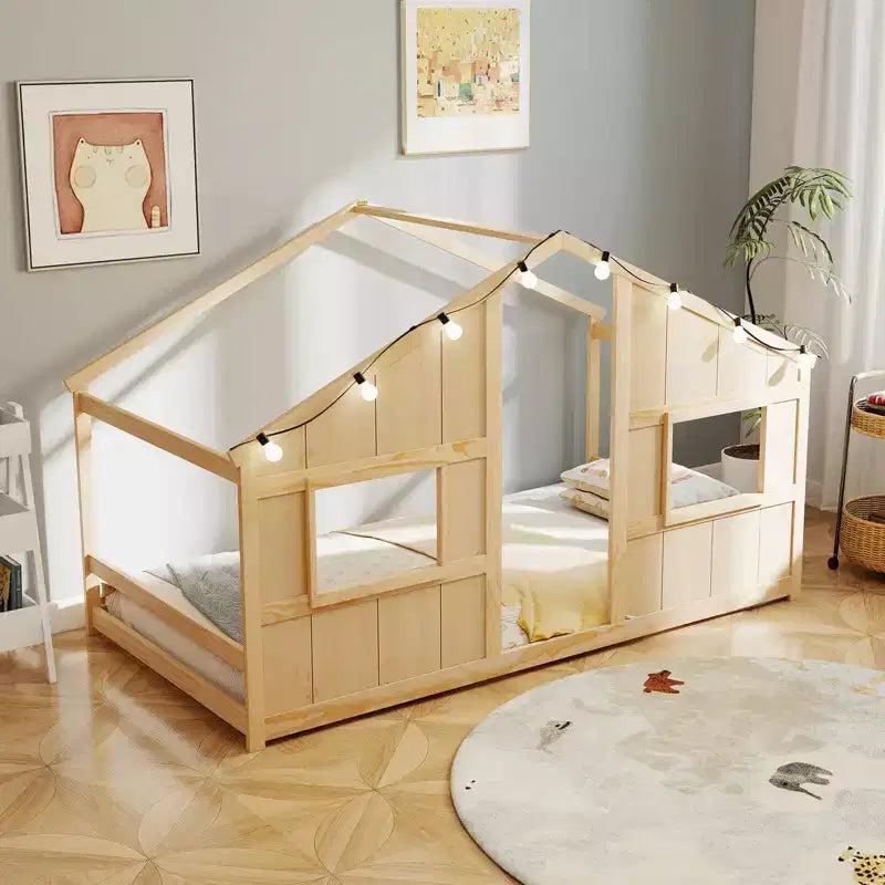 Costway Letto a terra per bambini a forma di casa, in legno massello, con luci LED, senza doghe, Grigio/Naturale/Bianco